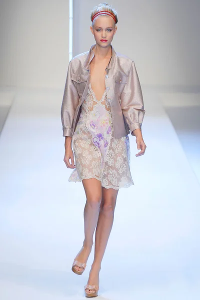 Look 34